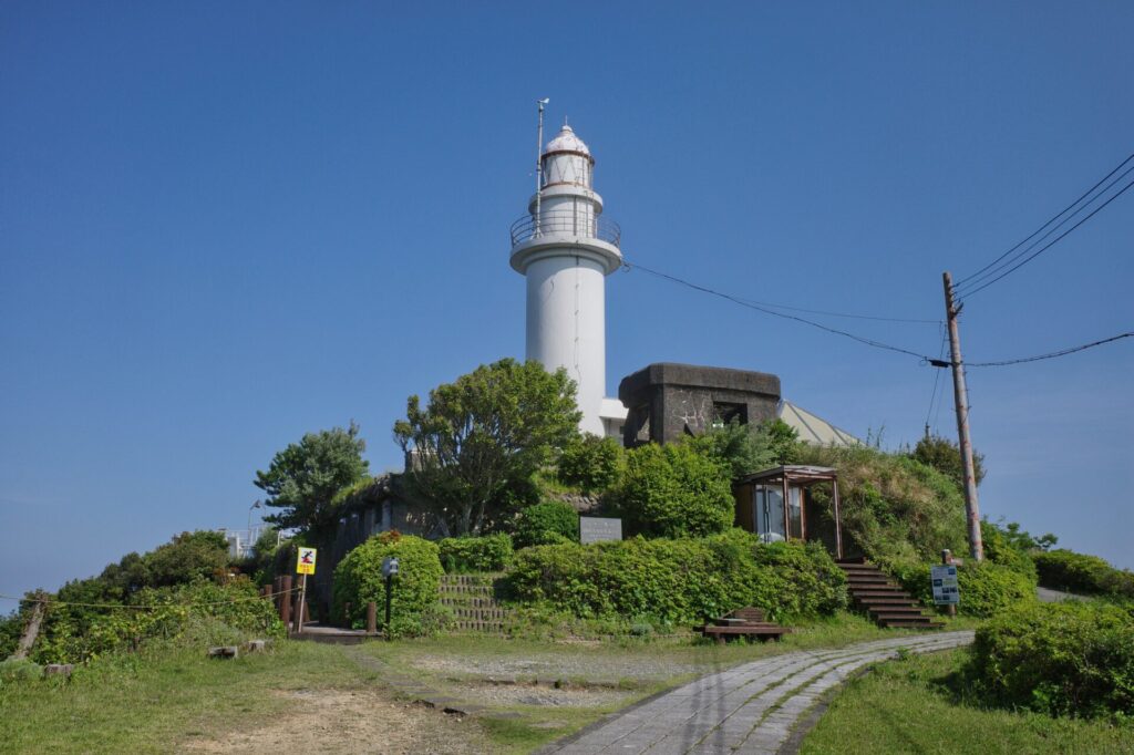 鶴御岬灯台